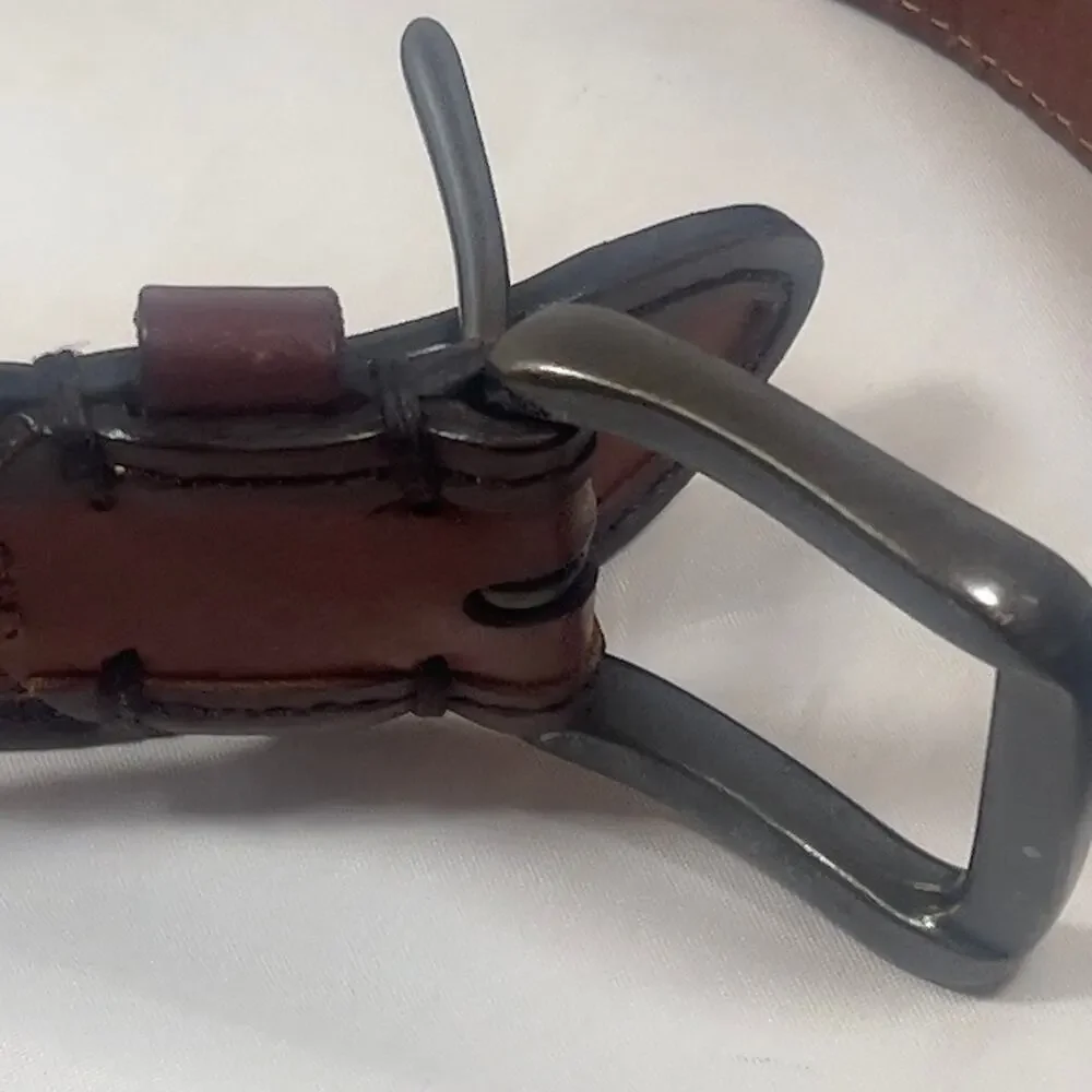 Columbia Belt Brown Leather with Dark Brown Trim Western Med 34-36 Metal Buckle